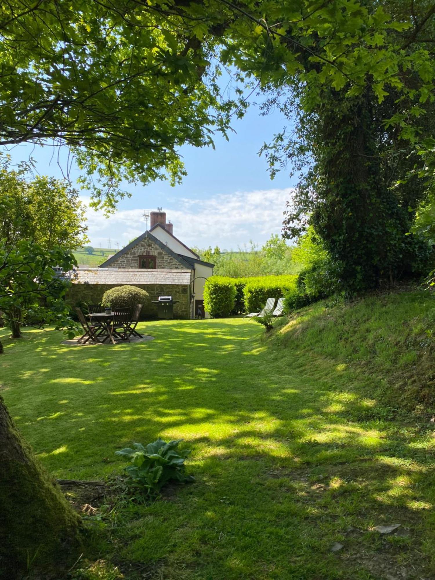 Petrock Holiday Cottages Newton Saint Petrock Extérieur photo