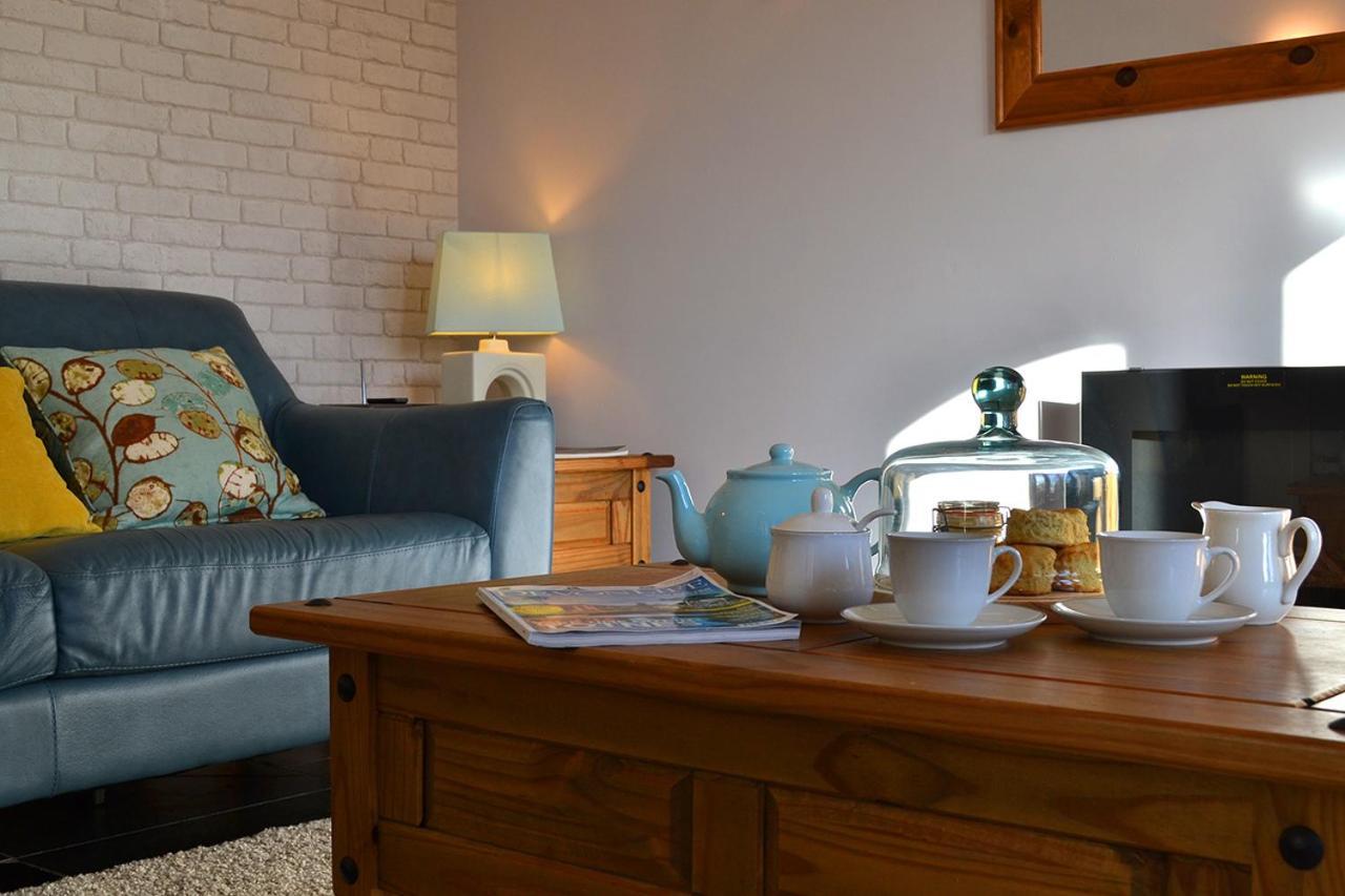 Petrock Holiday Cottages Newton Saint Petrock Extérieur photo